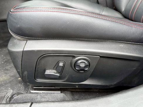 Used 2018 Maserati Ghibli S Q4 AWD/4WD image 19