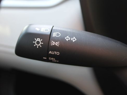 Used 2024 Toyota RAV4 XLE image 27