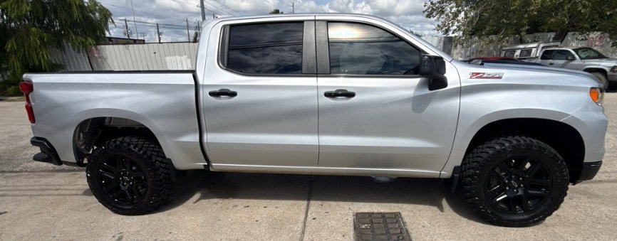 Used 2022 Chevrolet Silverado 1500 LT Trail Boss AWD/4WD image 4
