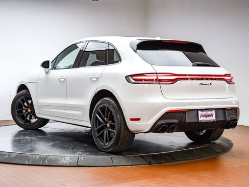Used 2022 Porsche Macan S image 3