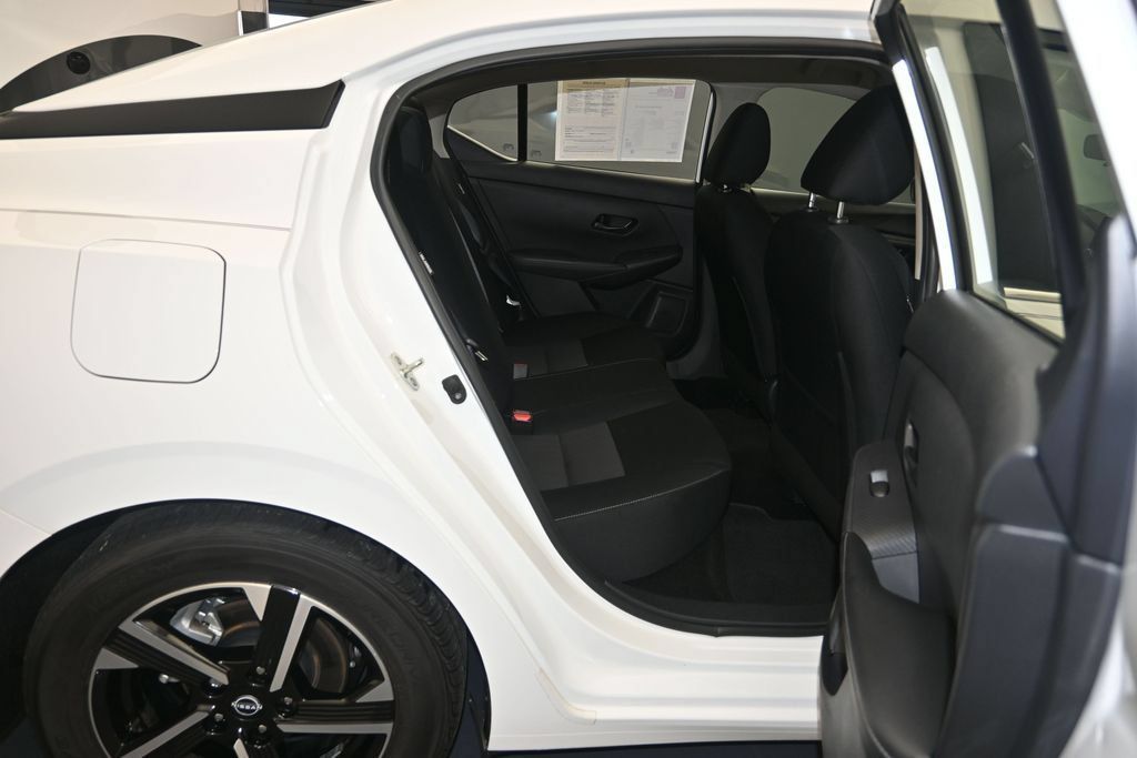 Certified 2024 Nissan Sentra SV FWD image 25