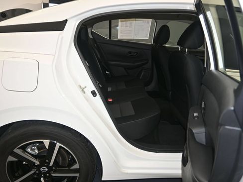 Certified 2024 Nissan Sentra SV FWD image 25
