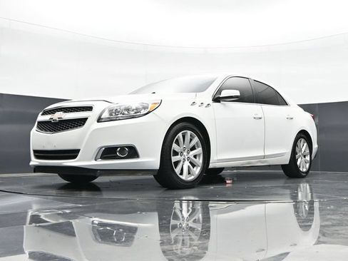Used 2013 Chevrolet Malibu LT FWD image 43