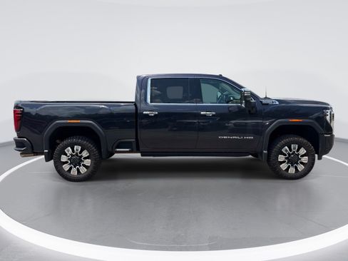 Used 2025 GMC Sierra 2500 Denali w/ LPO, GMC Protection Package AWD/4WD image 9