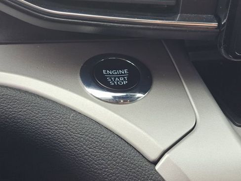 Used 2023 Ford Explorer XLT w/ Equipment Group 202A image 14