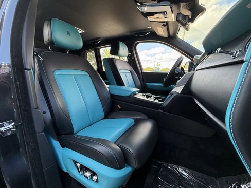 Used 2022 Rolls-Royce Cullinan image 27