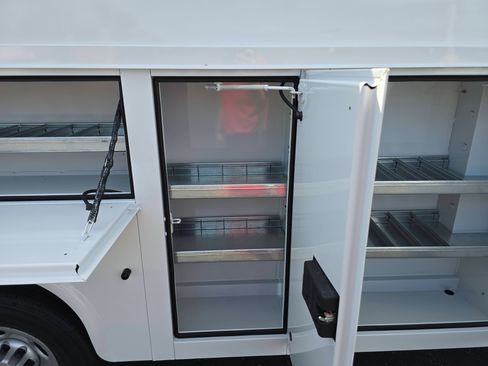 New 2025 Chevrolet Express 3500 w/ Power Convenience Package image 36