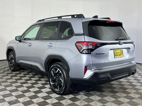 New 2026 Subaru Forester Premium AWD/4WD image 8
