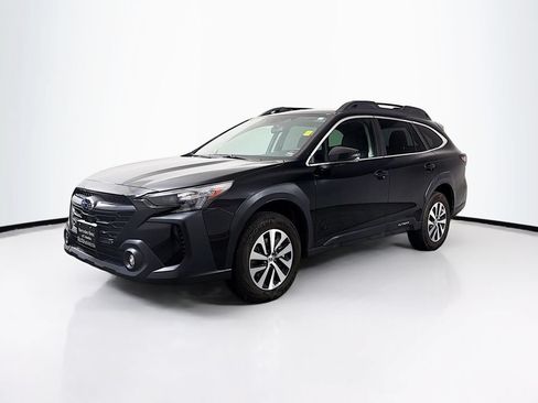Used 2023 Subaru Outback Premium AWD/4WD image 3