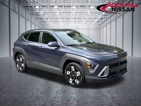 Used 2025 Hyundai Kona SEL FWD image 1