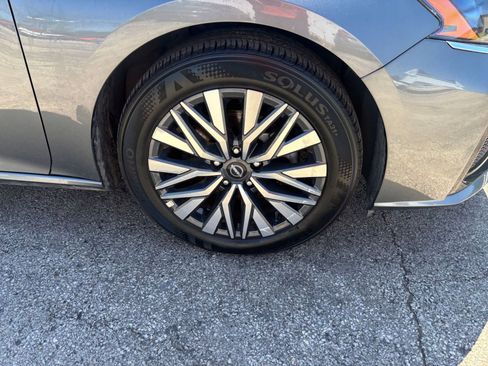 Used 2025 Nissan Altima 2.5 SV image 28