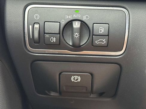 Used 2015 Volvo XC60 T5 image 18