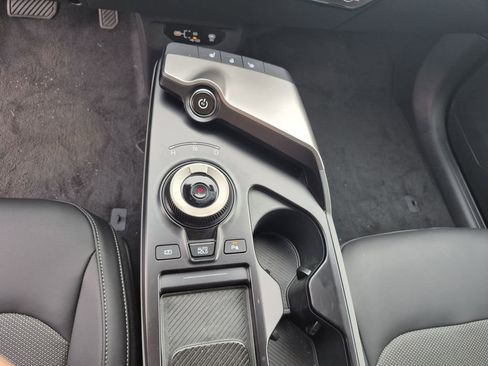 New 2025 Kia EV6 Light w/ Light LR Technology Package image 9