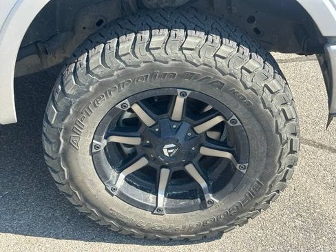 Used 2019 Ford F150 Lariat w/ FX4 Off-Road Package AWD/4WD image 14