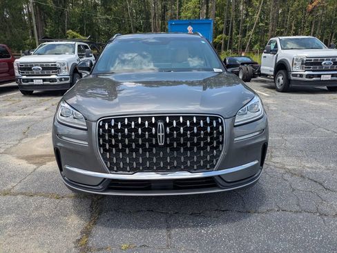 Certified 2023 Lincoln Corsair Reserve FWD image 9