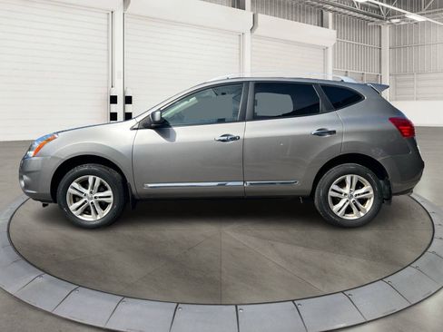 Used 2013 Nissan Rogue SV AWD/4WD image 6