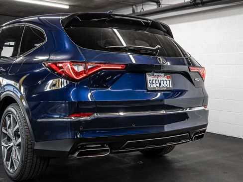 Certified 2023 Acura MDX FWD w/ Technology Package image 14