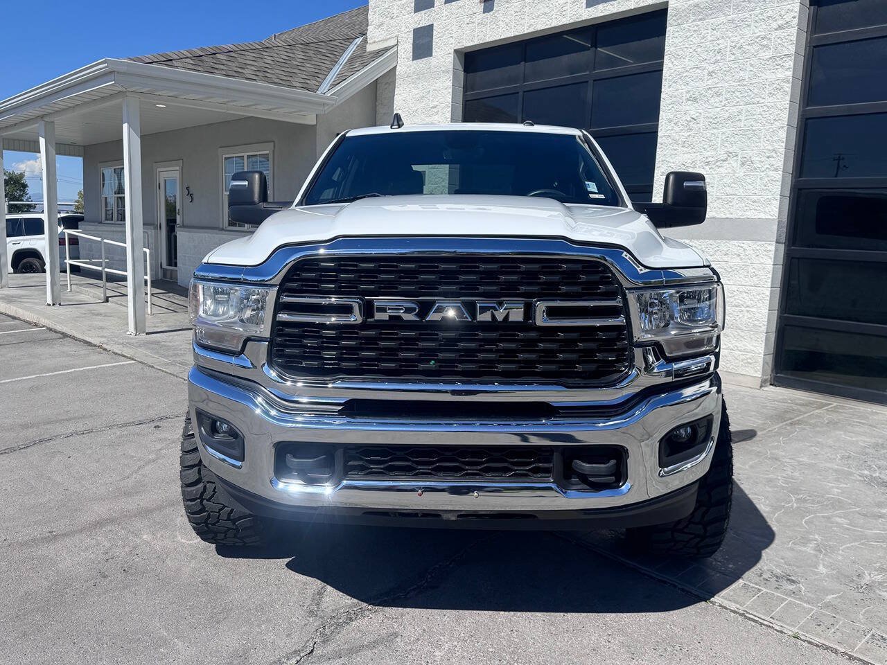 Used 2023 RAM 2500 Big Horn w/ Cold Weather Group AWD/4WD image 10