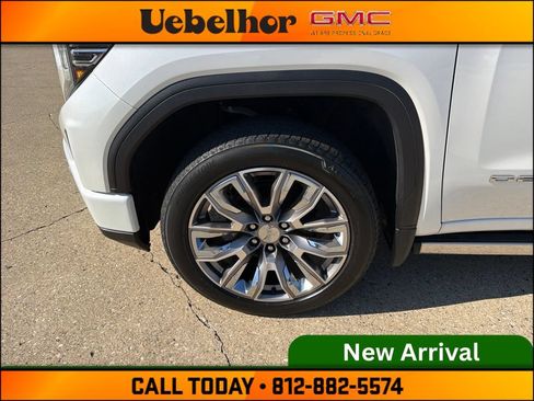 Used 2023 GMC Sierra 1500 Denali w/ Denali Reserve Package AWD/4WD image 14