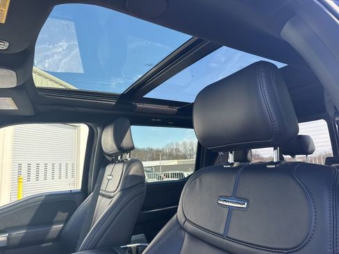 Used 2025 Ford F250 Platinum image 11