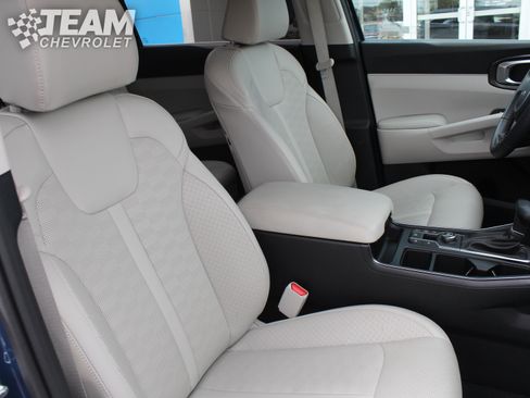 Used 2025 Kia Sorento EX FWD image 29