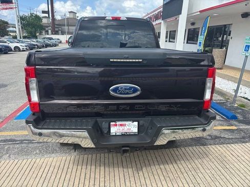Used 2019 Ford F250 Lariat w/ Lariat Ultimate Package AWD/4WD image 4