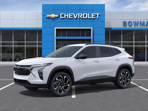 New 2026 Chevrolet Trax RS w/ Driver Confidence Package FWD image 2