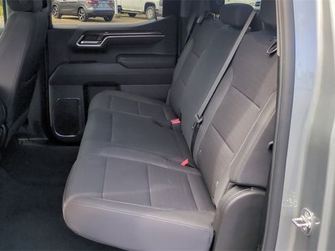 Used 2025 Chevrolet Silverado 1500 LT image 13