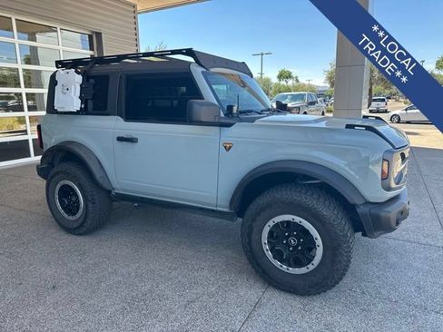 Used 2023 Ford Bronco Badlands w/ Sasquatch Package AWD/4WD image 10