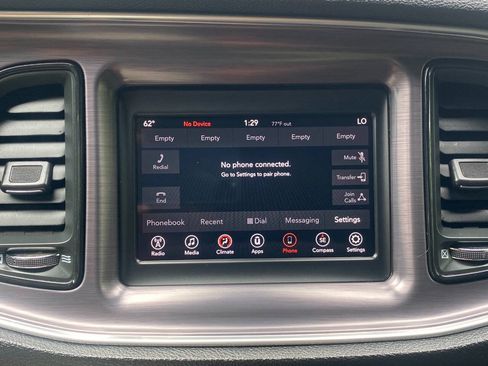 Used 2018 Dodge Challenger SXT RWD image 28