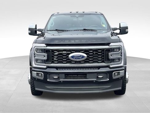 Used 2024 Ford F450 Limited w/ FX4 Off-Road Package image 9