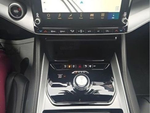New 2026 Jeep Grand Wagoneer Limited AWD/4WD image 15
