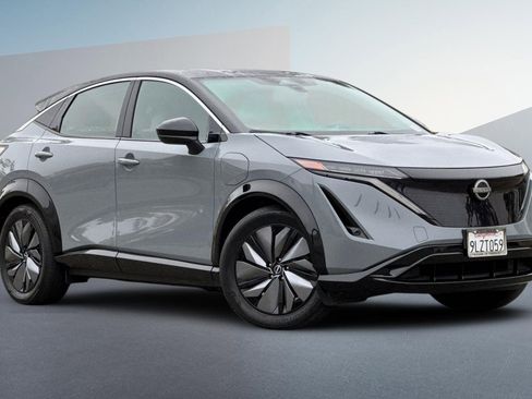 Used 2024 Nissan Ariya FWD image 2