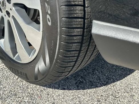 Used 2018 Mercedes-Benz GLS 450 4MATIC w/ Premium Package image 17