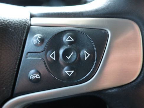 Used 2017 GMC Yukon Denali w/ Open Road Package AWD/4WD image 33