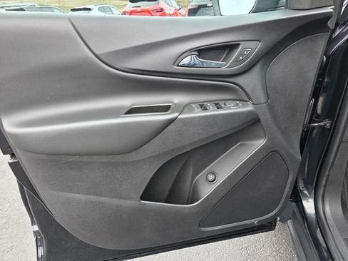 Used 2022 Chevrolet Equinox LT image 12