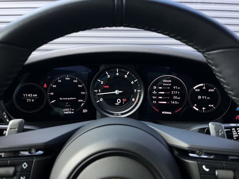 Certified 2024 Porsche 911 Carrera T image 29