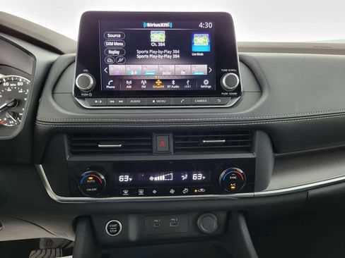 Used 2023 Nissan Rogue SV FWD image 26