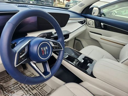 Used 2025 Buick Enclave Avenir w/ Trailering Package, 5000 lbs. image 14