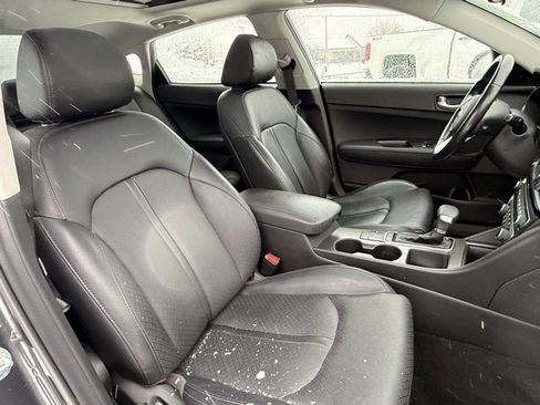 Used 2020 Kia Optima SE image 40