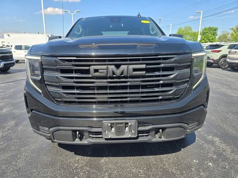 Used 2023 GMC Sierra 1500 Pro w/ Graphite Edition AWD/4WD image 2