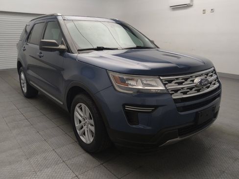 Used 2019 Ford Explorer XLT AWD/4WD image 13