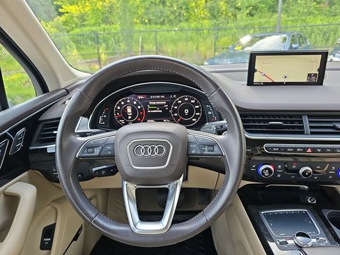 Used 2019 Audi Q7 3.0T Premium Plus w/ Premium Plus Package AWD/4WD image 13