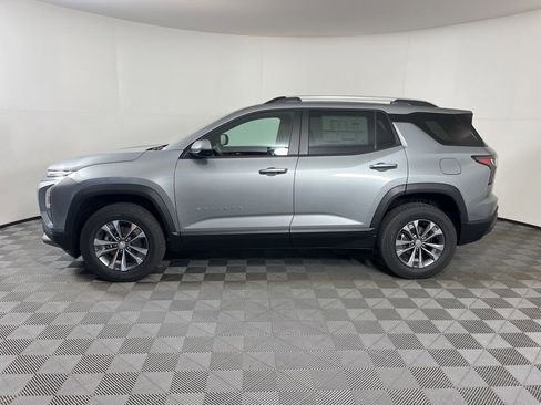 New 2026 Chevrolet Equinox LT FWD image 2