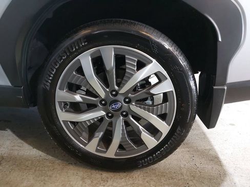 Certified 2025 Subaru Forester Touring AWD/4WD image 35