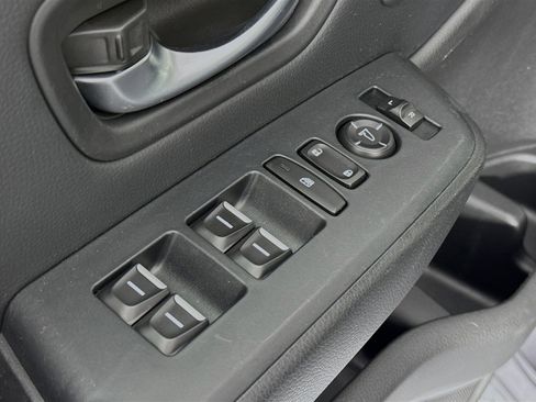 Certified 2023 Honda Pilot Touring image 18