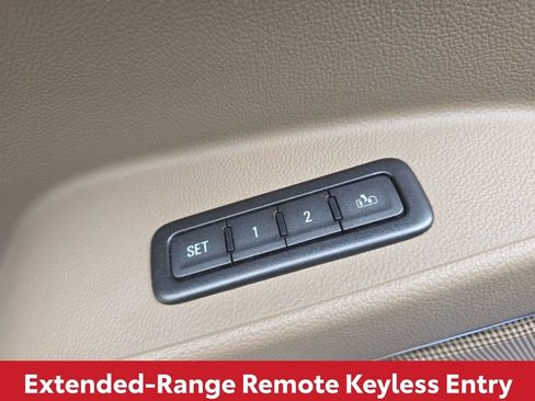 Used 2017 Chevrolet Tahoe LT image 23