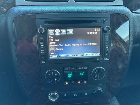 Used 2012 GMC Yukon XL Denali image 16