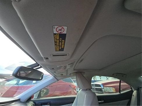 Used 2016 Lexus IS 350 w/ Navigation System Package RWD image 8