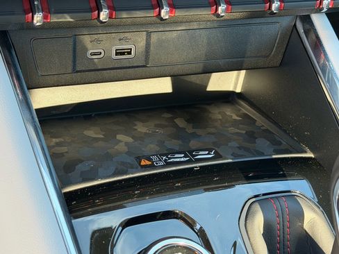 Used 2024 GMC Canyon AT4X image 28